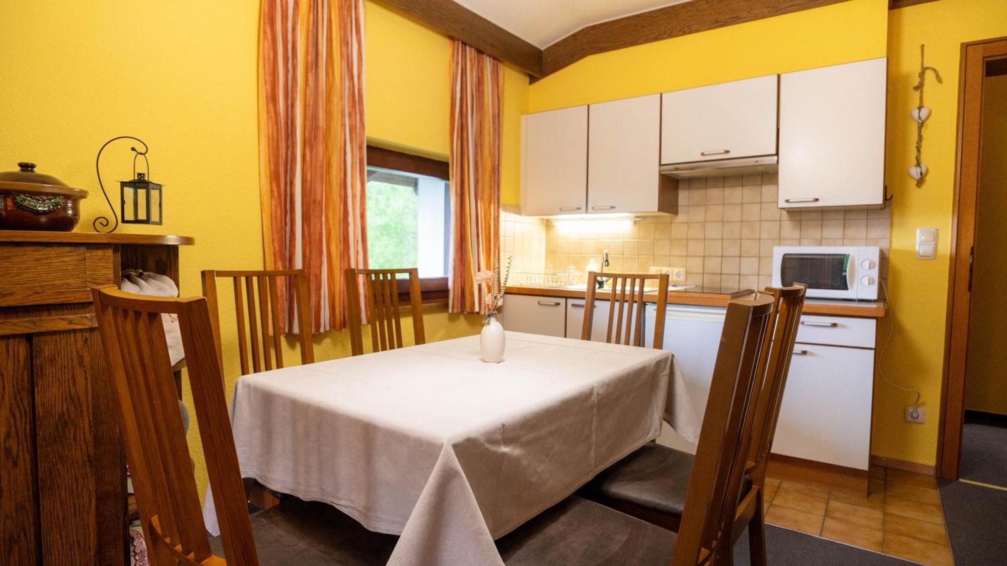 Haus Anna - Kaernten Card Im Sommer Inklusive Бад Кляйнкирххайм Экстерьер фото