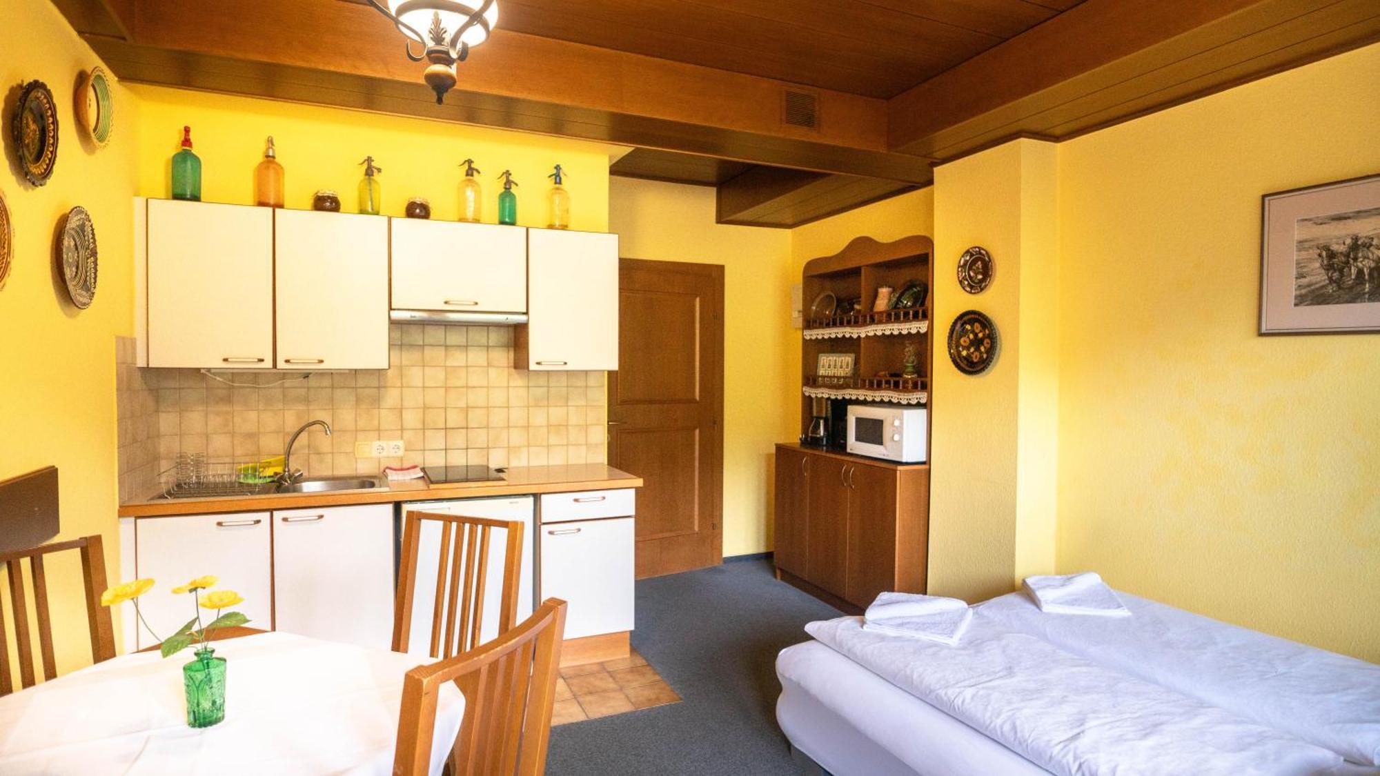 Haus Anna - Kaernten Card Im Sommer Inklusive Бад Кляйнкирххайм Экстерьер фото