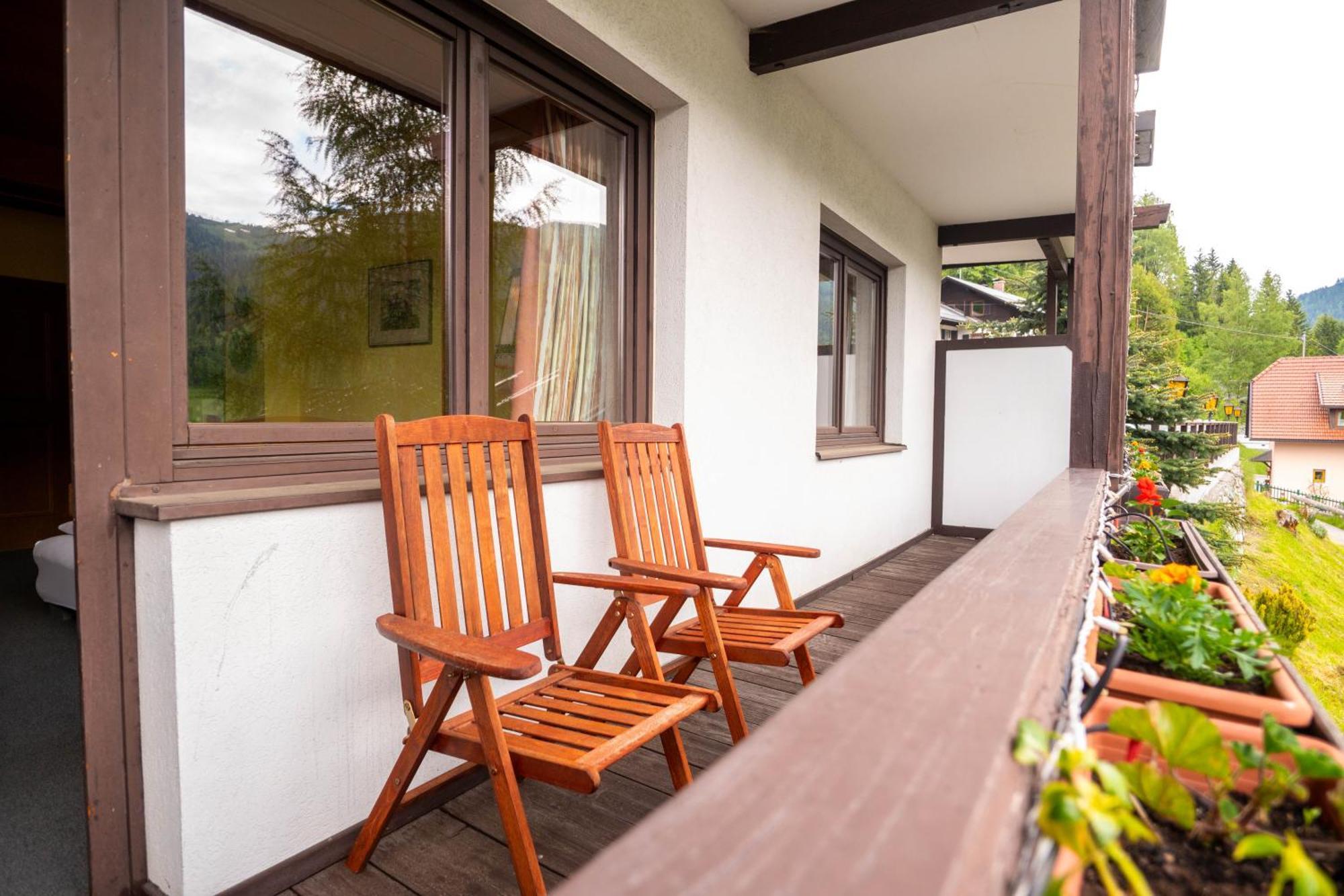 Haus Anna - Kaernten Card Im Sommer Inklusive Бад Кляйнкирххайм Экстерьер фото