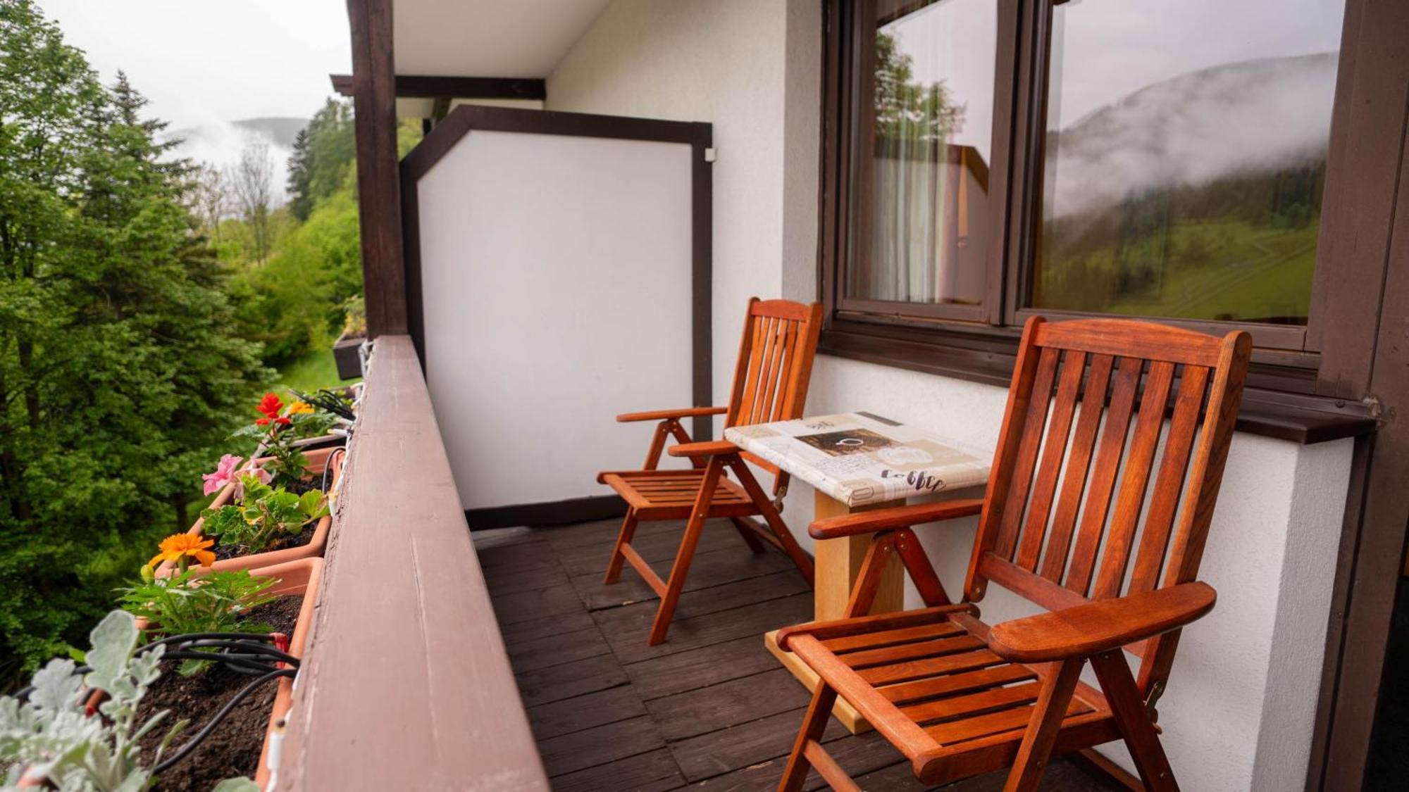 Haus Anna - Kaernten Card Im Sommer Inklusive Бад Кляйнкирххайм Экстерьер фото